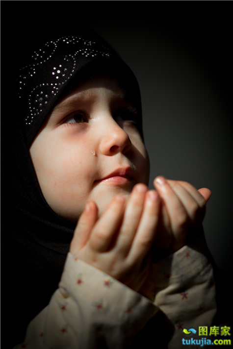穆斯林 伊斯兰教 祈祷 祷告 虔诚教徒 信仰 jpg1877